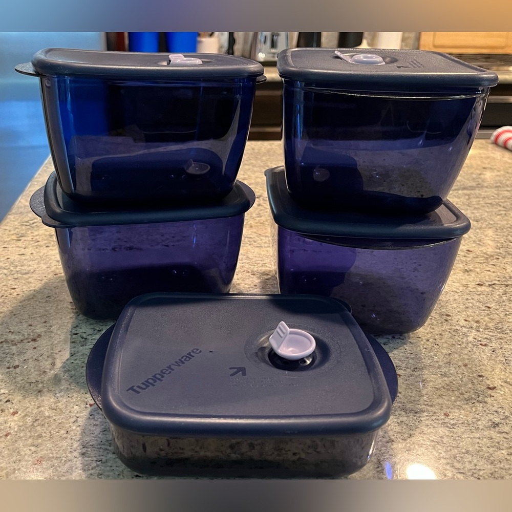 Tupperware Vent ‘N Serve Containers (5)